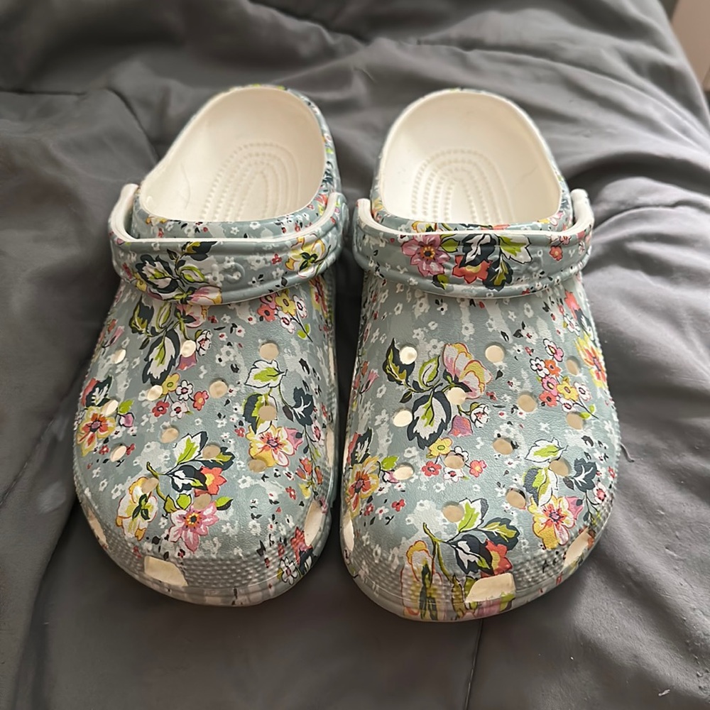 LIMITED EDITION Vera Bradley Crocs